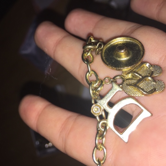 Assorted Gold/Silver Jewellery - Picture 5 of 8